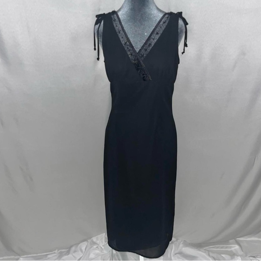 Elegant Black Sleeveless Dress